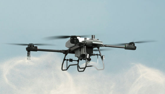 Q100 Drones agrícolas para la fumigación de fertilizantes y pesticidas 13.8m/s Drones de control remoto